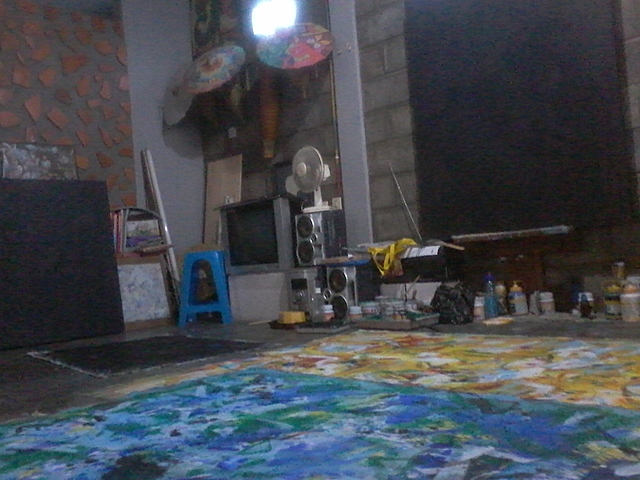 suasana proses kerja di studio
